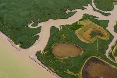 Fluvial remontant la Seine vers le port du Havre - Agrandir l'image 1 sur 2, fenêtre modale